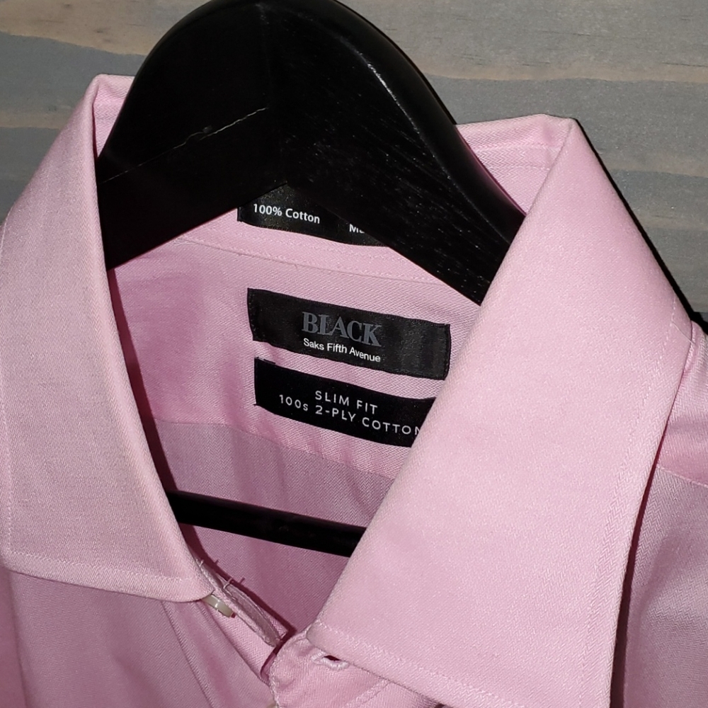Saks - Picture 2 of 3